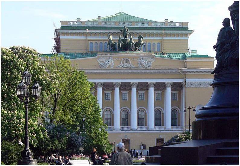 Mariinsky Theatre, St. Petersbourg, Russia - Air conditioning system -EHLDN dry coolers and EHVD air cooled condenser with WWS (water spray system) 