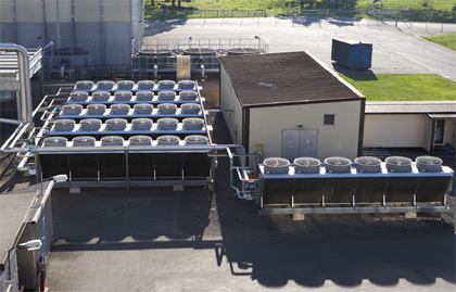 <b>Absolut Vodka factory</b><br>
<b>Application</b>Process cooling<br>
<b>Type: </b>DXP120 dry cooler<br>