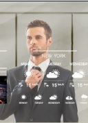 Lo specchio dell’ascensore mostra meteo e e notizie grazie alla tecnologia italiana